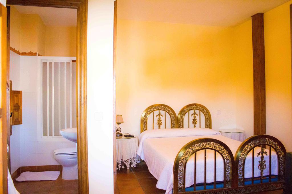 Hotel El Andarrio Buitrago del Lozoya Pokój zdjęcie