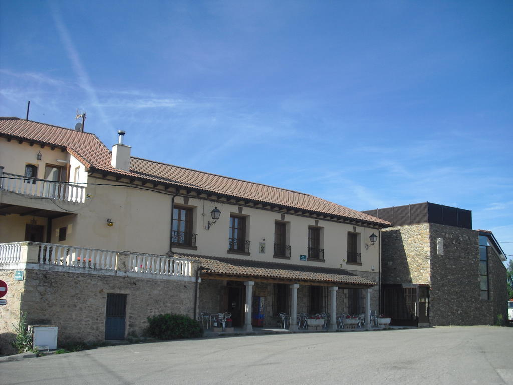 Hotel El Andarrio Buitrago del Lozoya Zewnętrze zdjęcie