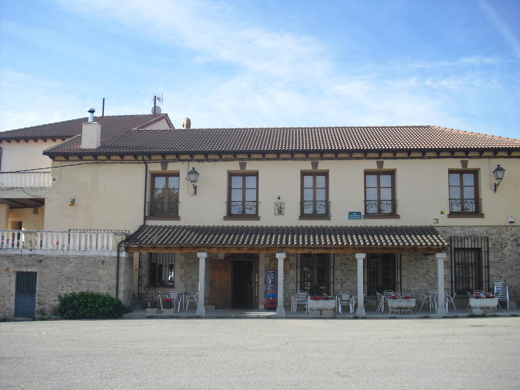 Hotel El Andarrio Buitrago del Lozoya Zewnętrze zdjęcie